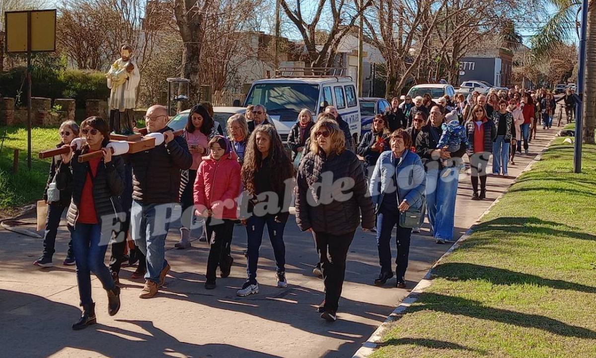 Rojas celebró a San Cayetano con procesión, misas y actuación de la Agrupación Coral