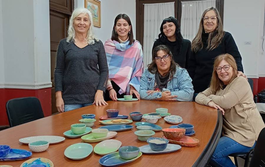 Finalizó el primer taller municipal de cerámica de 2026